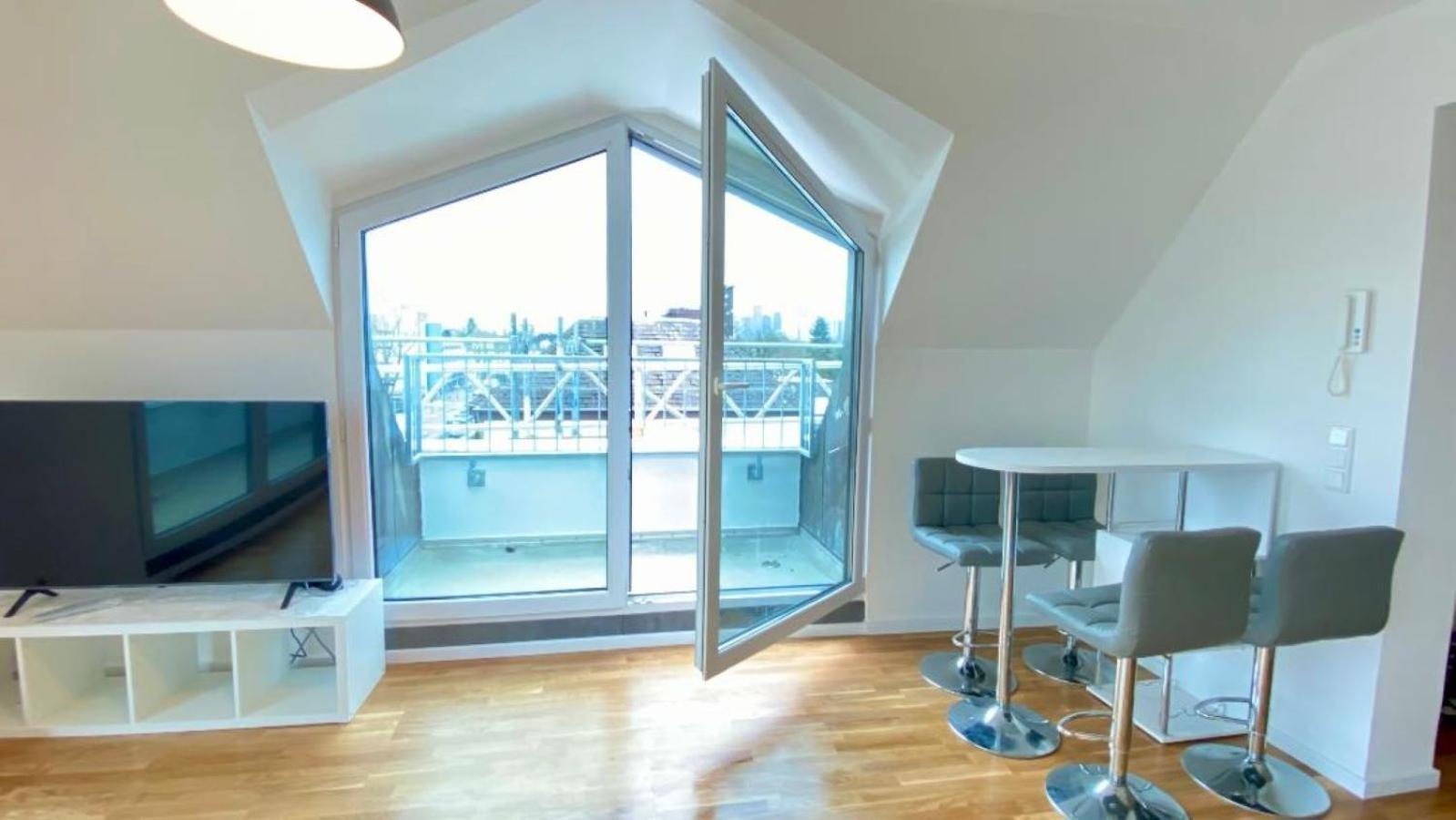 Schoenes Erwachen Im Frankfurter Penthouse Fráncfort del Meno Exterior foto