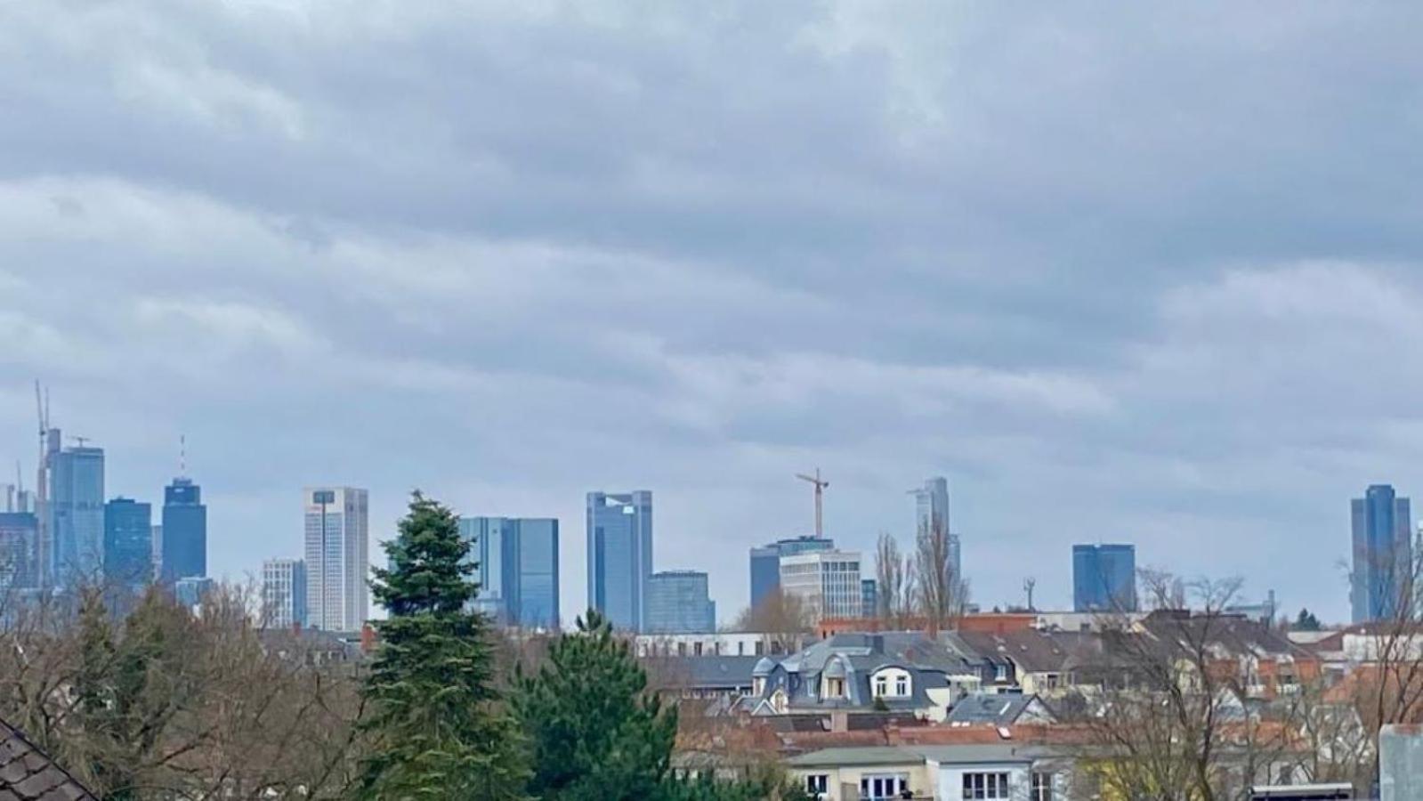 Schoenes Erwachen Im Frankfurter Penthouse Fráncfort del Meno Exterior foto