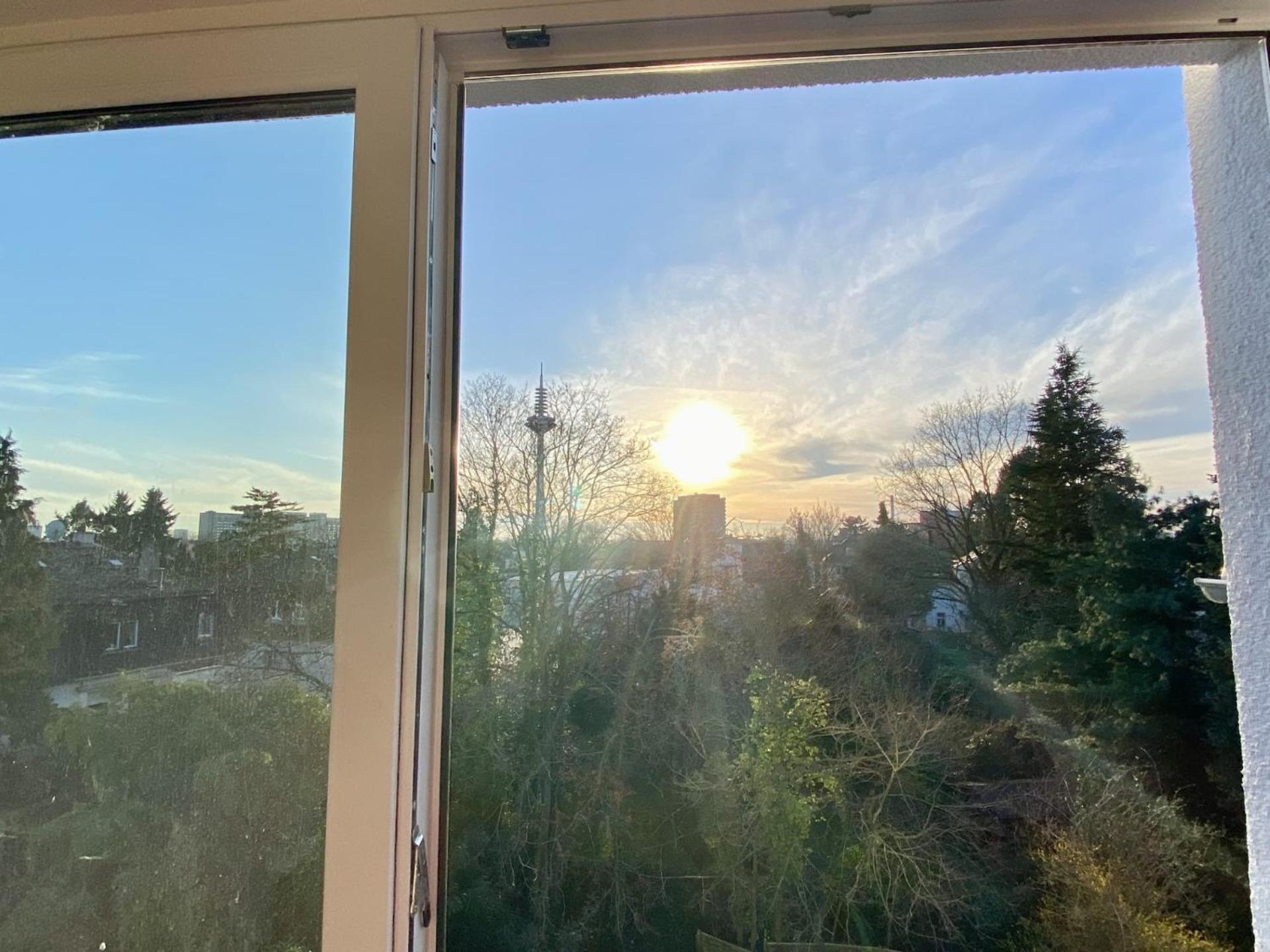 Schoenes Erwachen Im Frankfurter Penthouse Fráncfort del Meno Exterior foto